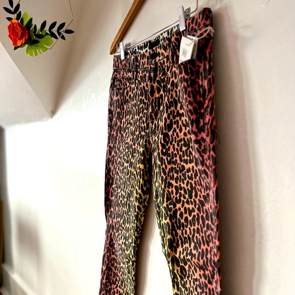 MOTHER Denim - NWT MOTHER Radioactive Paws High Waisted Looker Fray 29 jeans FP Anthro SOLDOUT